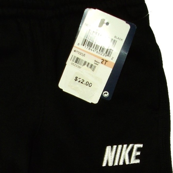 Boys Nike 2 pc Outfit Set Shirt Pants - Picture 6 of 7